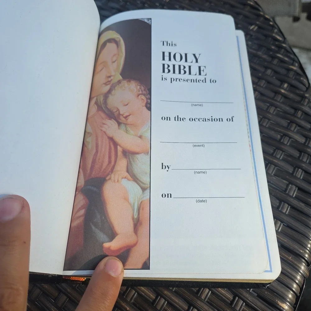 New American Holy Bible 9053 Catholic Bible Press Softcover 1987 Bonded Leather